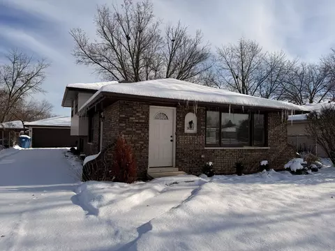 14951 Kilbourne Ave, Midlothian, IL 60445