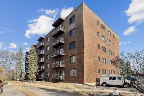 6505 N Nashville Ave #308, Chicago, IL 60631