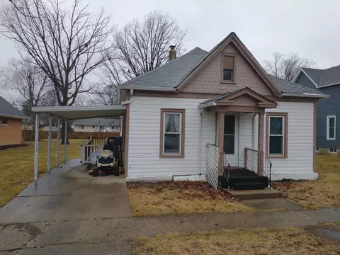 409 N Maple Ave, Minier, IL 61759 photo 2