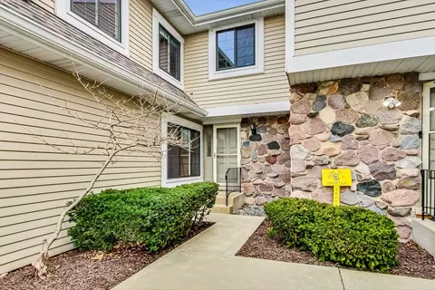 Other - 2545 Windsor Ln, Northbrook, IL 60062 photo 1 of 8
