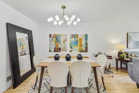 Dining - 2545 Windsor Ln, Northbrook, IL 60062 photo 1 of 1