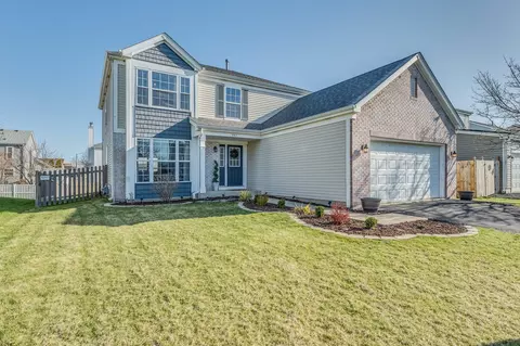 741 Rebecca Ln, Bolingbrook, IL 60440