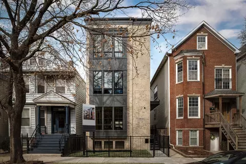 1445 W Roscoe St #PH, Chicago, IL 60657
