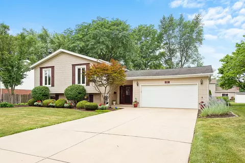 6918 Richmond Ave, Darien, IL 60561