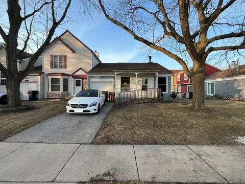 754 Lippert Ln, Glendale Heights, IL 60139