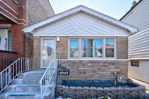4949 W Augusta Blvd, Chicago, IL 60651