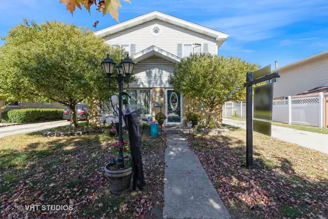 6504 103rd St, Chicago Ridge, IL 60415