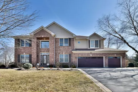 781 Hayrack Dr, Algonquin, IL 60102