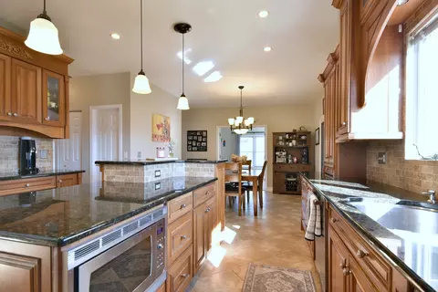 781 Hayrack Dr, Algonquin, IL 60102 photo 11