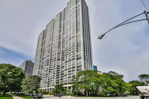 2800 N Lake Shore Dr #709, Chicago, IL 60657