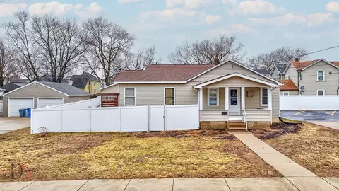 1125 Guion St, Ottawa, IL 61350