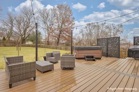 Exterior - 1816 Channel Beach Ave, Johnsburg, IL 60051 photo 4 of 9