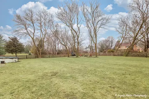 Exterior - 1816 Channel Beach Ave, Johnsburg, IL 60051 photo 8 of 9