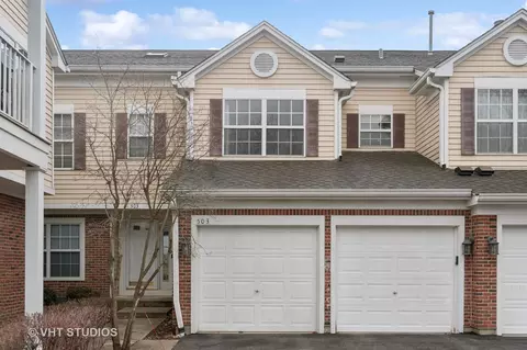 503 Grosse Pointe Cir, Vernon Hills, IL 60061