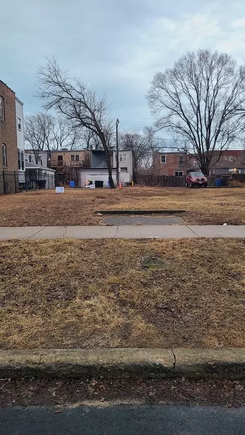6515 S Rhodes Ave, Chicago, IL 60637
