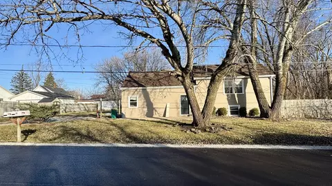 11458 W Leland Ave, Beach Park, IL 60099