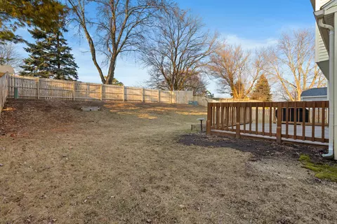 Exterior - 2262 Highfield Ln, Aurora, IL 60504 photo 3 of 3