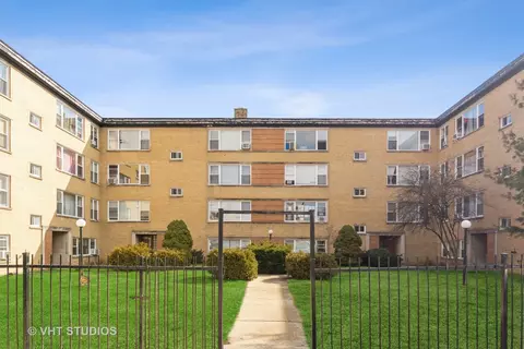 6127 N Seeley Ave #2C, Chicago, IL 60659