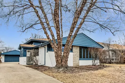 8632 N Oketo Ave, Niles, IL 60714