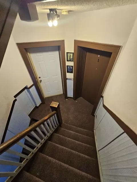 Entry Way - Undisclosed, Chicago, IL 60644 photo 2 of 2