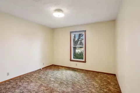 Bedroom - 1802 Charles St, Morris, IL 60450 photo 5 of 7