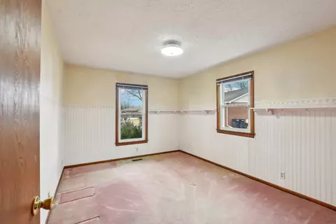 Bedroom - 1802 Charles St, Morris, IL 60450 photo 7 of 7