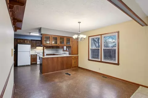 Other - 1802 Charles St, Morris, IL 60450 photo 2 of 8