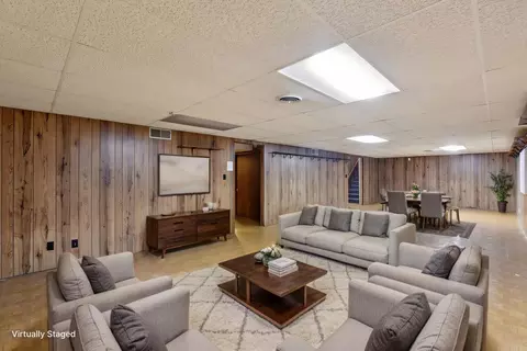 Living - 1802 Charles St, Morris, IL 60450 photo 7 of 7