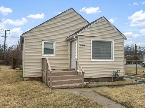 13426 S Central Park Ave, Robbins, IL 60472