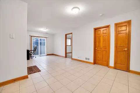 Other - 32 E Hattendorf Ave #1B, Roselle, IL 60172 photo 6 of 7