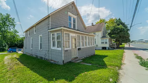 Exterior - 209 S Williams St, Thornton, IL 60476 photo 2 of 4