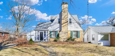 806 W Washington St, Champaign, IL 61820