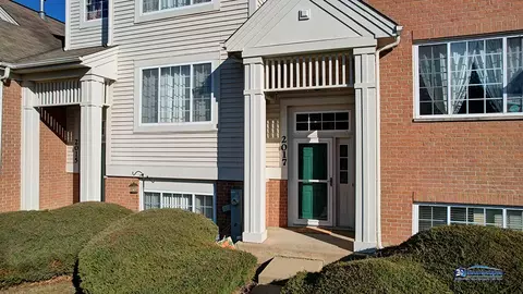 Exterior - 2017 Concord Dr, Mchenry, IL 60050 photo 1 of 4