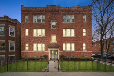 2314 W Byron St #2, Chicago, IL 60618