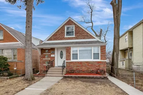 8526 S Peoria St, Chicago, IL 60620