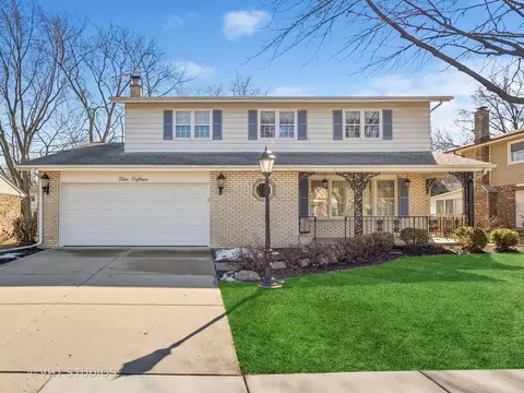 515 W Cedar St, Arlington Heights, IL 60005