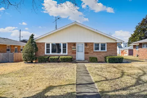 1711 Highland Ave, Crest Hill, IL 60403