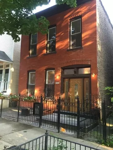 2137 W Melrose St, Chicago, IL 60618