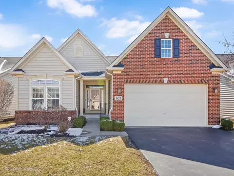 1623 Colchester Ln, Aurora, IL 60505