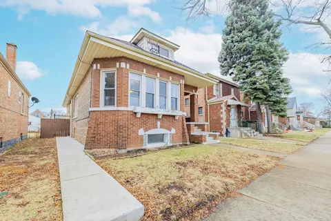 3827 W 64th St, Chicago, IL 60629