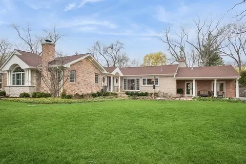 1170 S Estate Ln, Lake Forest, IL 60045