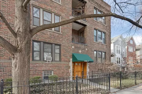 2608 N Burling St #3, Chicago, IL 60614