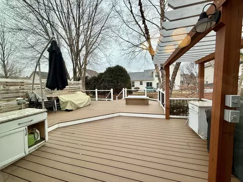 11646 S Olympic Dr, Plainfield, IL 60585 photo 4