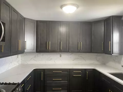 Kitchen - 2 Ethell Pkwy, Bloomington, IL 61701 photo 3 of 6