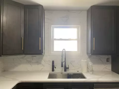 Kitchen - 2 Ethell Pkwy, Bloomington, IL 61701 photo 4 of 6