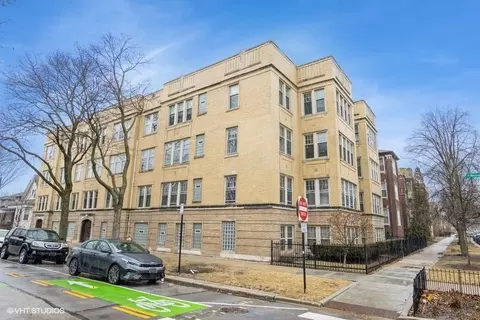 2206 W Winnemac Ave #3, Chicago, IL 60625