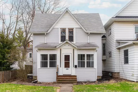 410 S 4th St, Dekalb, IL 60115