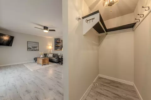 1500 Timber Trl #B, Wheaton, IL 60189 photo 3