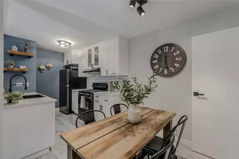1500 Timber Trl #B, Wheaton, IL 60189 photo 9