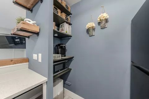 1500 Timber Trl #B, Wheaton, IL 60189 photo 11